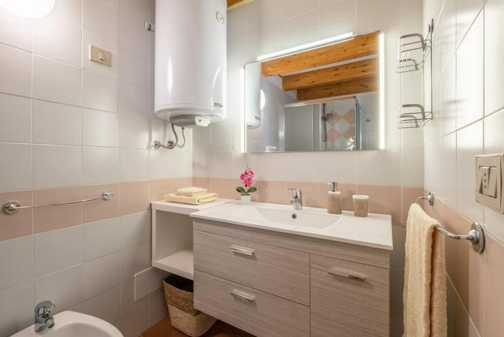 Sea View- 5 Minutes From The Beach Garden, Wi-Fi, Bbq Costa Rei Luaran gambar